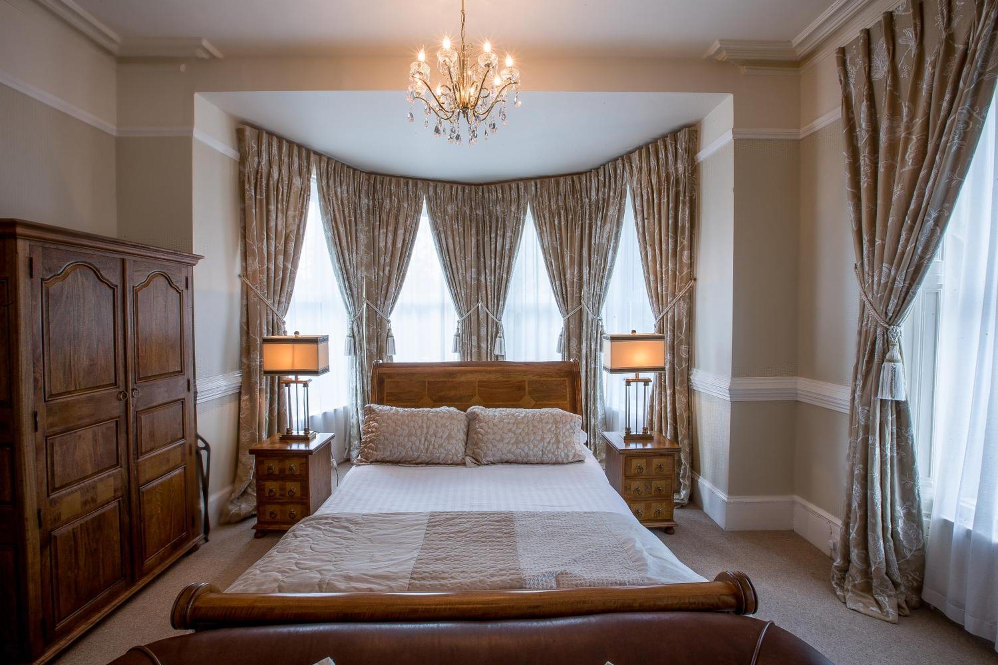 Tullyglass House Hotel Балимина Екстериор снимка