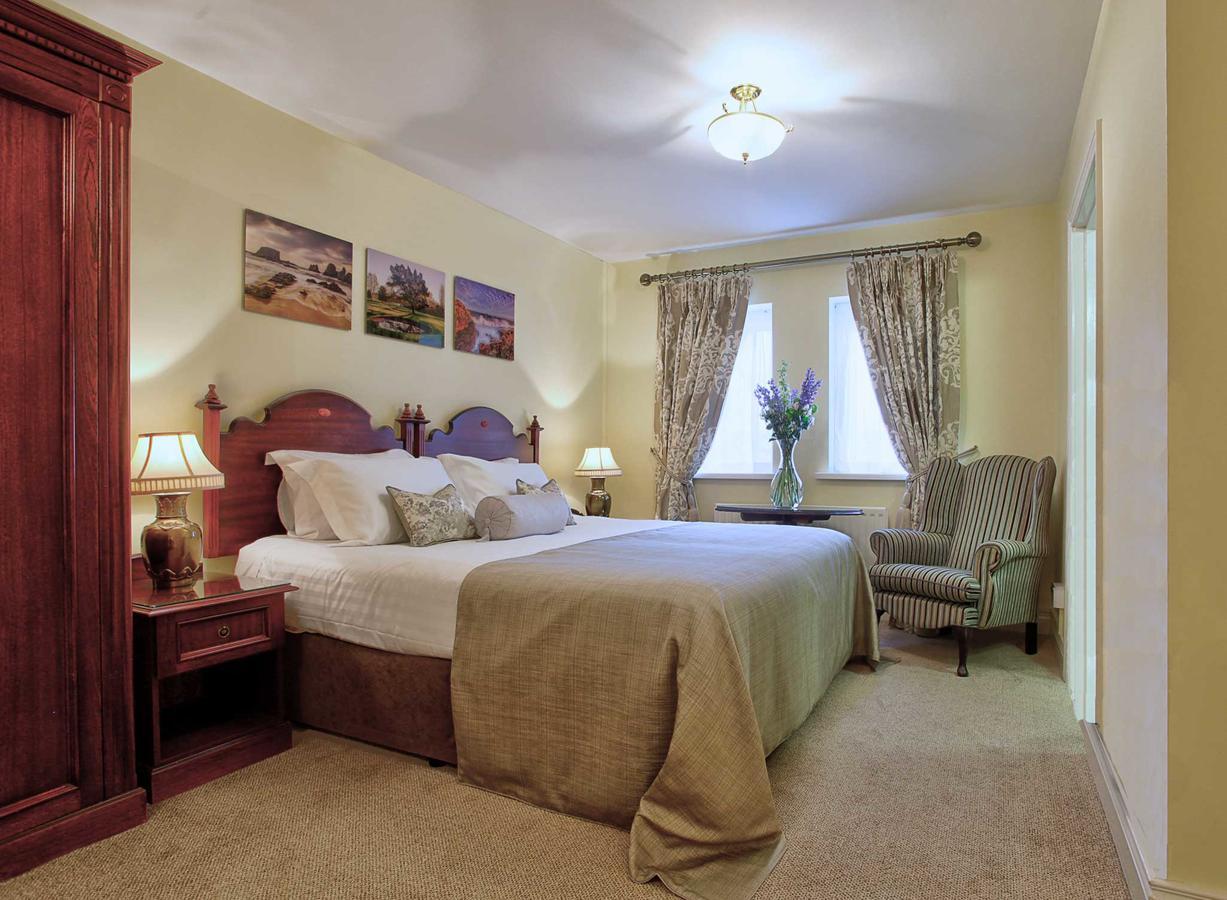Tullyglass House Hotel Балимина Стая снимка