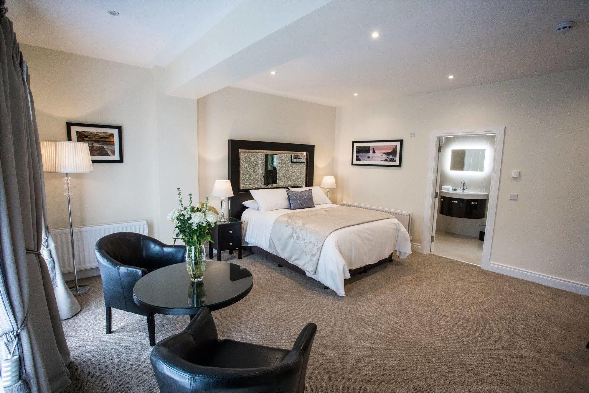Tullyglass House Hotel Балимина Екстериор снимка