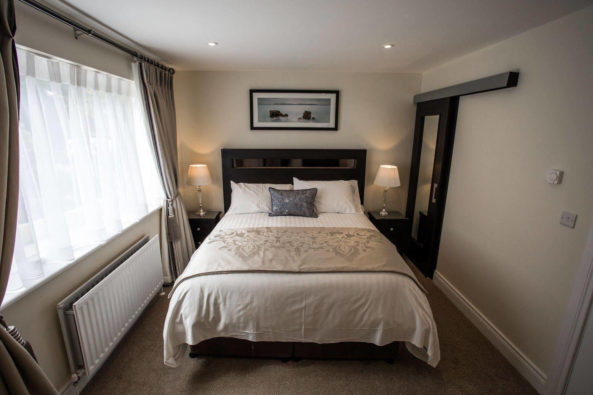 Tullyglass House Hotel Балимина Екстериор снимка